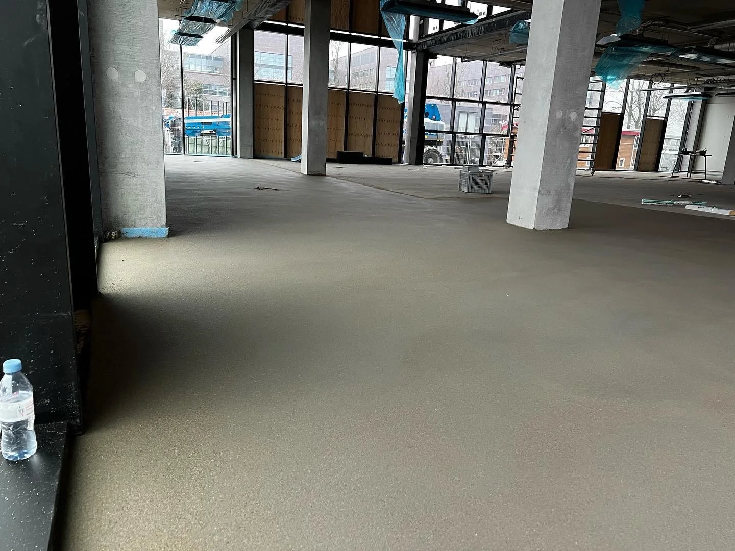 Zandcement dekvloer